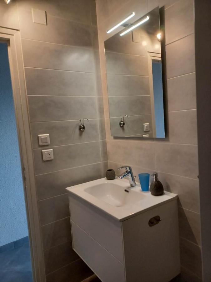 Superbe Appartement Avec Vue Sur Le Port Et Plage Saint-Pierre-la-Mer  Екстериор снимка